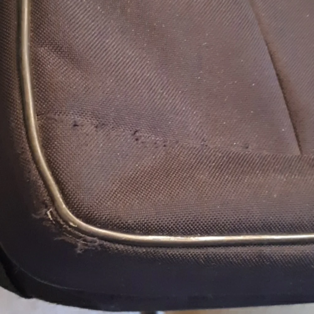 Vintage Solo Messenger Bag